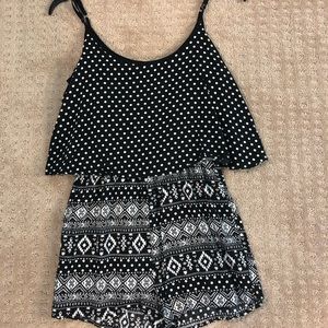 Black/white patterned romper